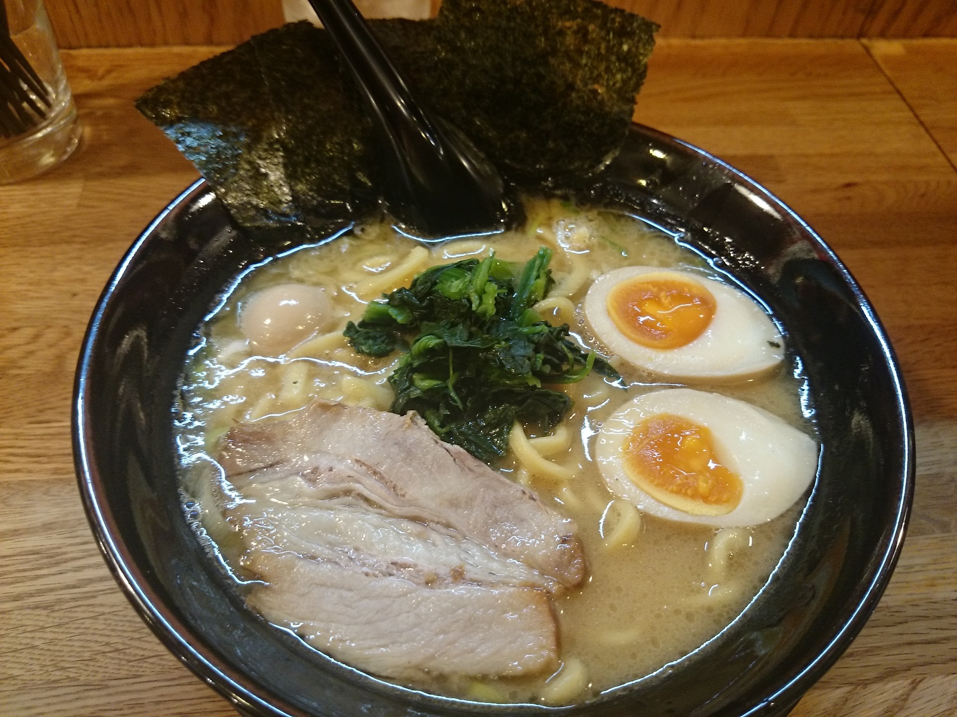 昴 和泉府中店 とんこつ醤油 79 トクワラーのラーメンつけ麺記